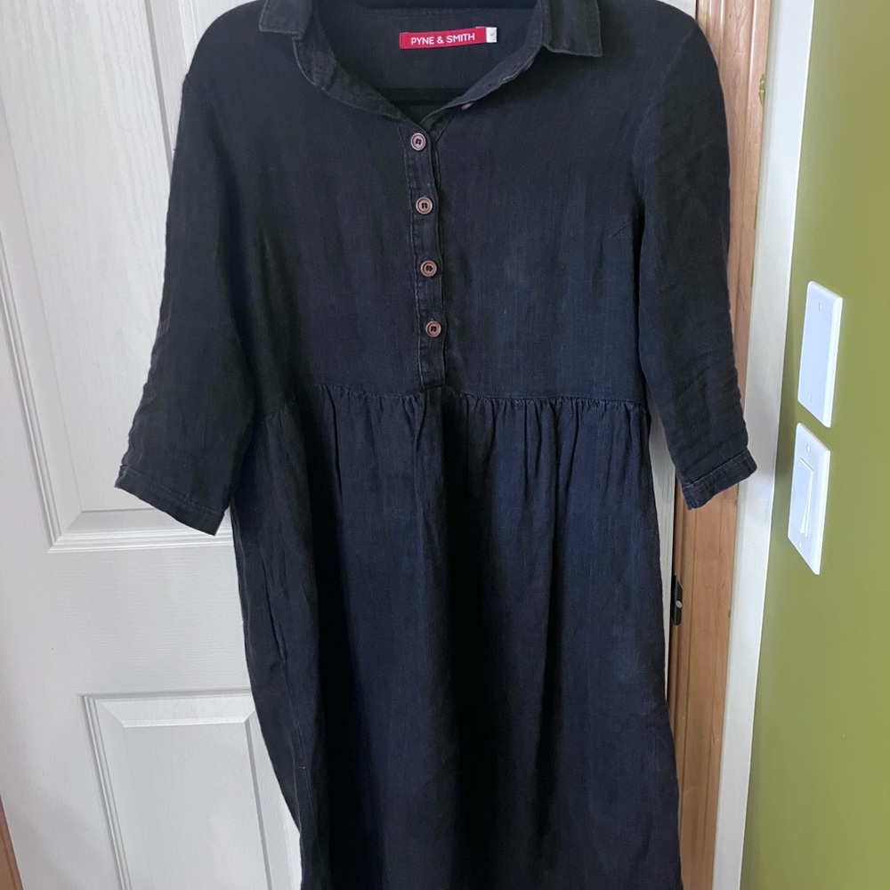 Black Pyne and Smith Button-Up Dress No 22 - size Small play condition
